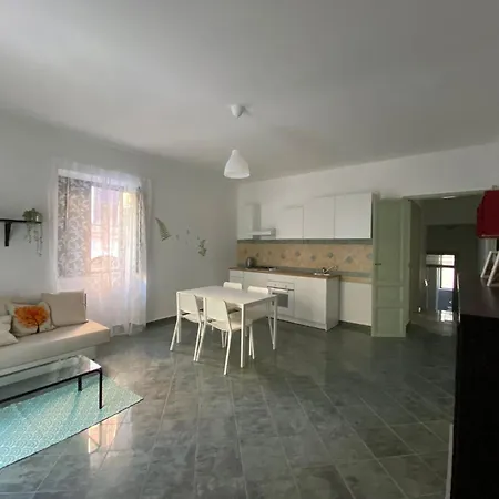 Dimora Zefiro Vacanze ג'ויוזה מריאה